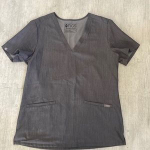 Figs Women Gray Scrub Top - Size Small